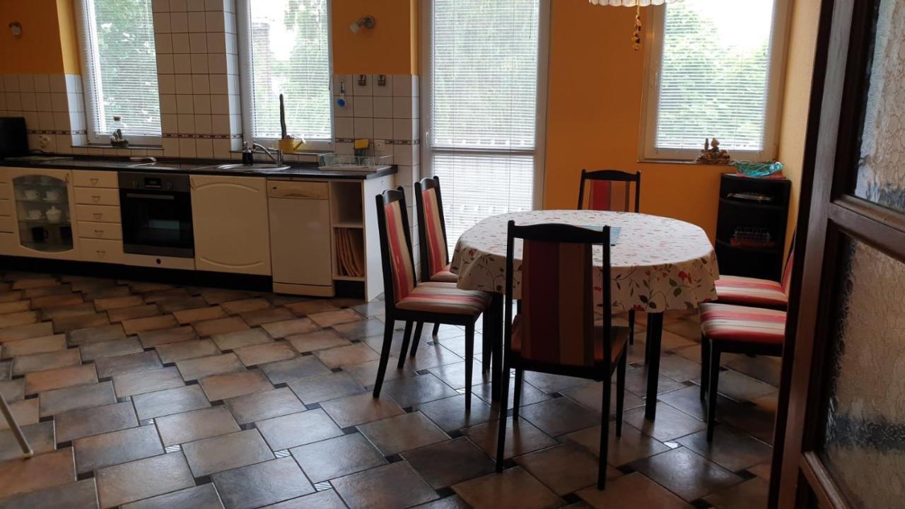 Ilona Apartmanok Balatonboglár Exteriör bild