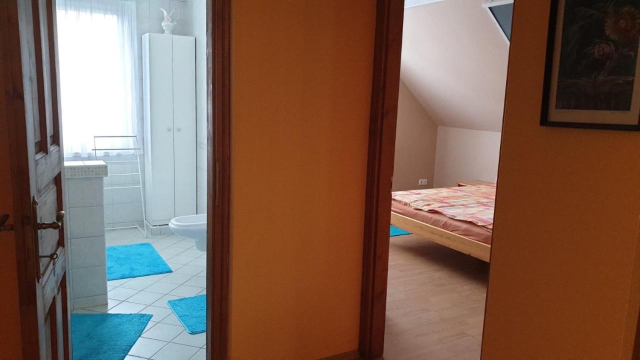 Ilona Apartmanok Balatonboglár Exteriör bild