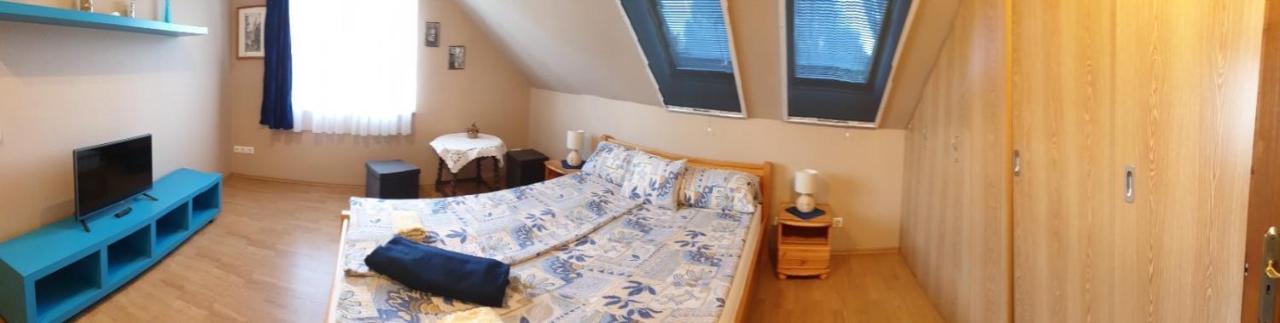 Ilona Apartmanok Balatonboglár Exteriör bild