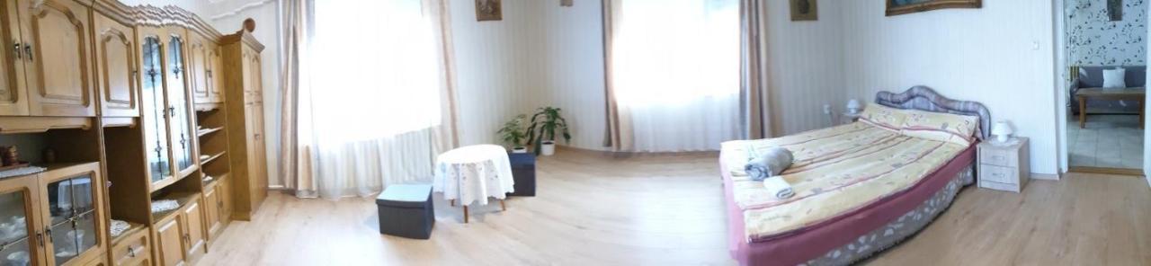Ilona Apartmanok Balatonboglár Exteriör bild